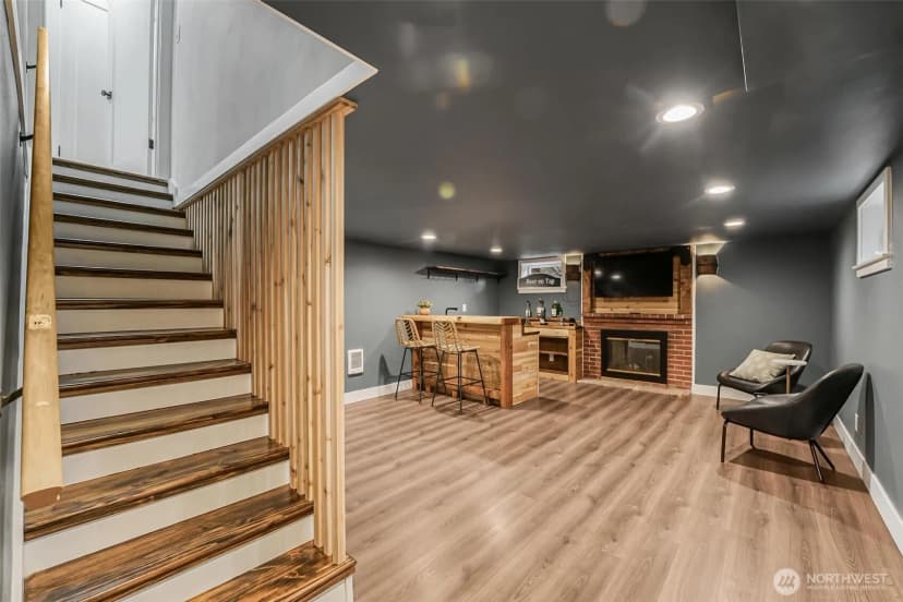 Property photo for 10230 62nd Avenue S, Seattle photo 24