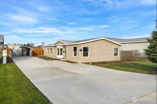 Property photo for 309 5th Avenue Se, Ephrata
