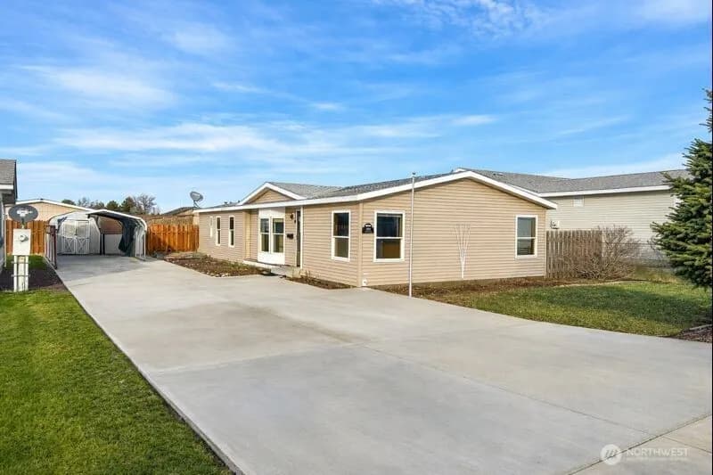Property photo for 309 5th Avenue Se, Ephrata