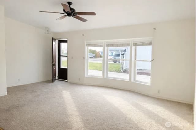 Property photo for 309 5th Avenue Se, Ephrata photo 2