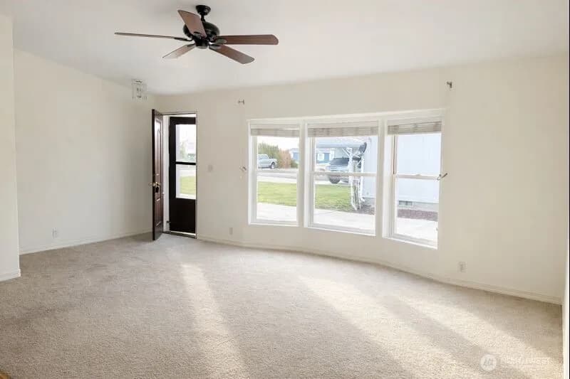 Property photo for 309 5th Avenue Se, Ephrata photo 2