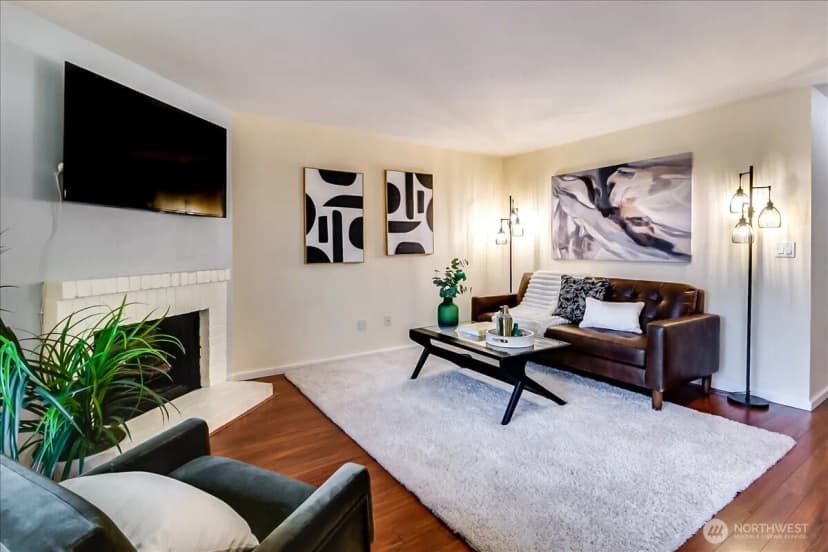 Property photo for 12404 E Gibson Road #d101, Everett photo 2