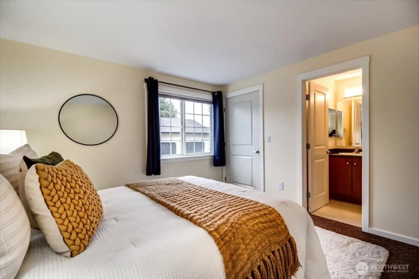 Property photo for 12404 E Gibson Road #d101, Everett photo 10
