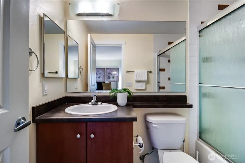 Property photo for 12404 E Gibson Road #d101, Everett photo 11