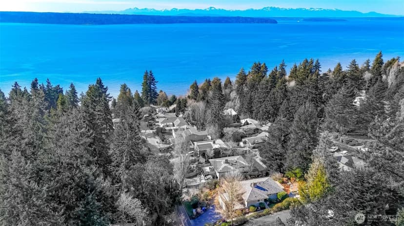 Property photo for 2424 Sw 152nd Street, Burien photo 37