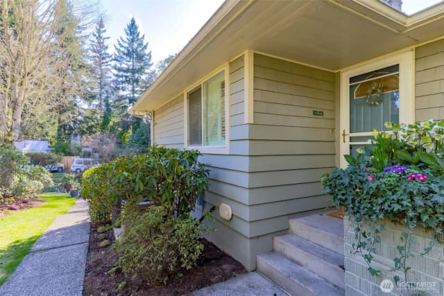 Property photo for 2424 Sw 152nd Street, Burien photo 5