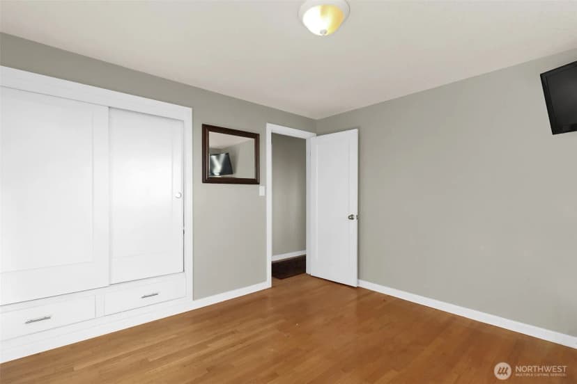 Property photo for 2424 Sw 152nd Street, Burien photo 19