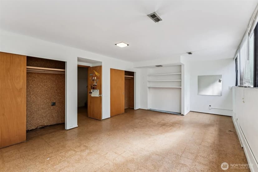 Property photo for 7832 Ne 32nd Street, Medina photo 28