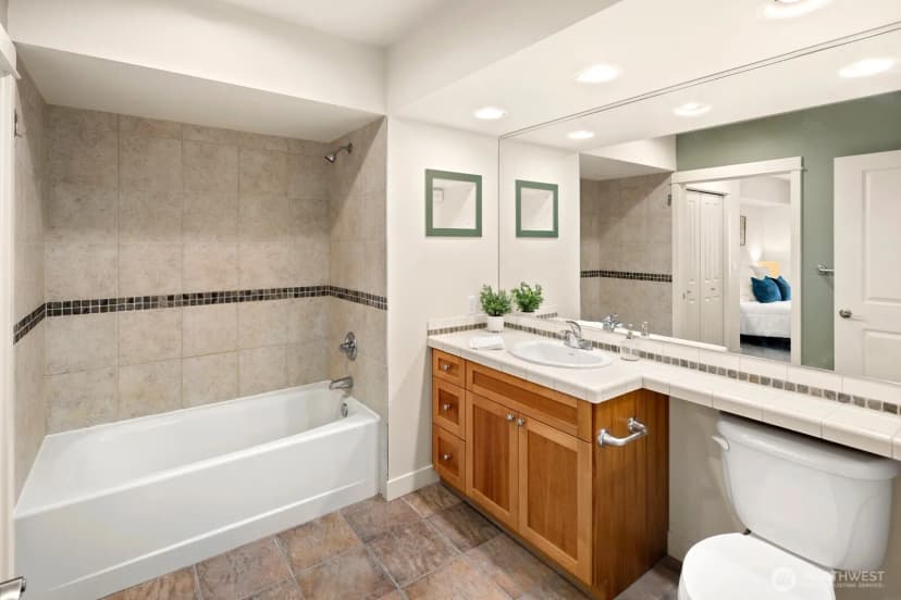 Property photo for 1545 Nw 57th Street #422, Seattle photo 16