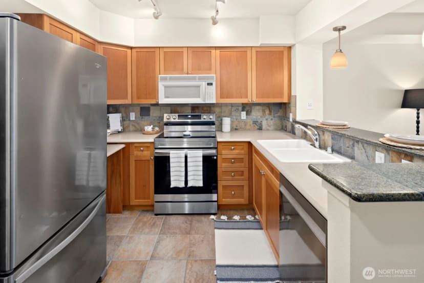 Property photo for 1545 Nw 57th Street #422, Seattle photo 7
