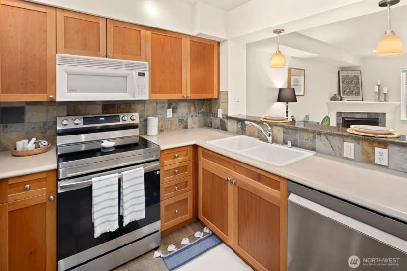 Property photo for 1545 Nw 57th Street #422, Seattle photo 6