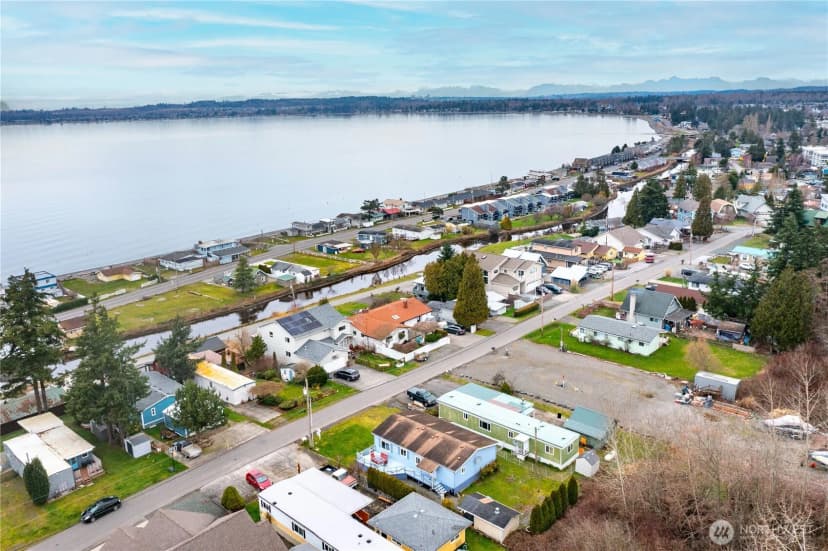 Property photo for 7460 Sunset Drive, Blaine