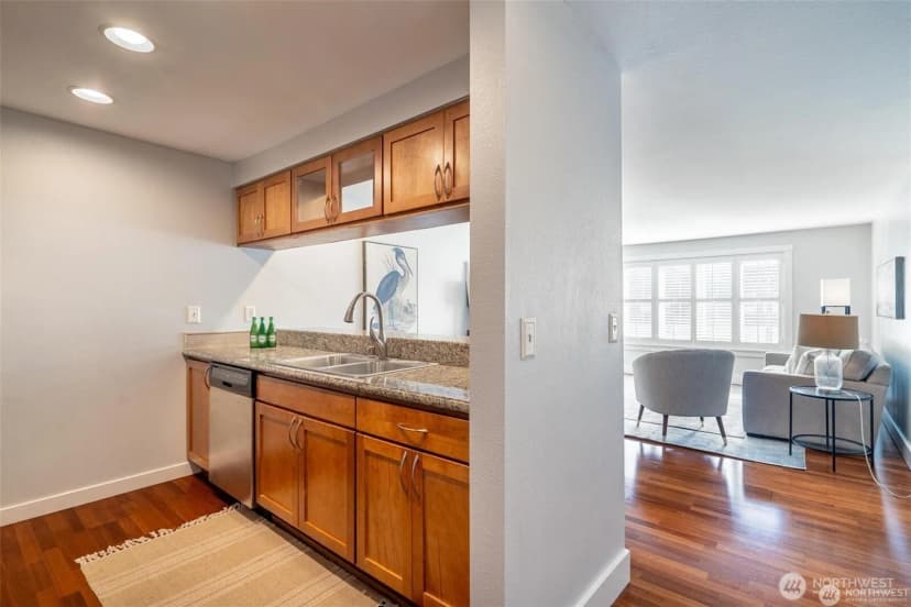 Property photo for 25 N Broadway Street #301, Tacoma photo 11