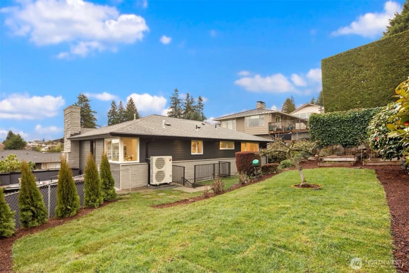 Property photo for 3702 W Fulton Street, Seattle photo 39