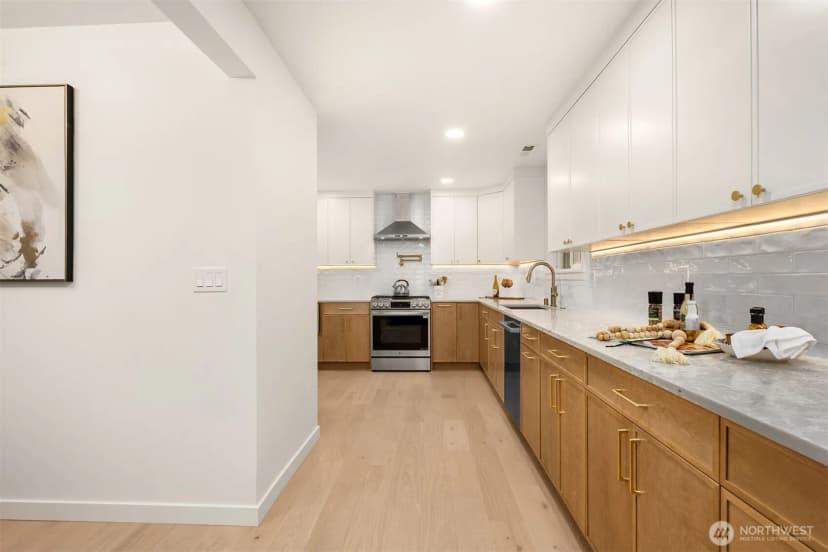 Property photo for 3702 W Fulton Street, Seattle photo 20