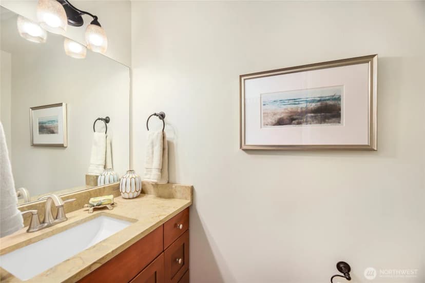 Property photo for 215 Sw 144th Street, Burien photo 14