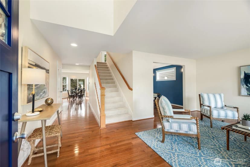 Property photo for 215 Sw 144th Street, Burien photo 3