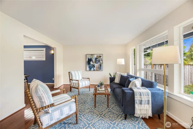 Property photo for 215 Sw 144th Street, Burien photo 4