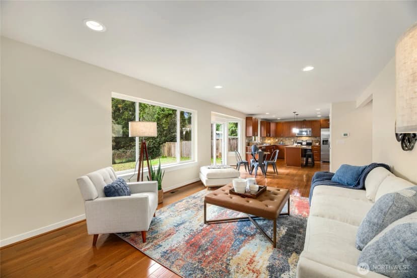 Property photo for 215 Sw 144th Street, Burien photo 13