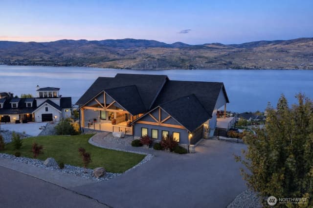 Property photo for 149 Clos Chevalle Road, Chelan photo 2