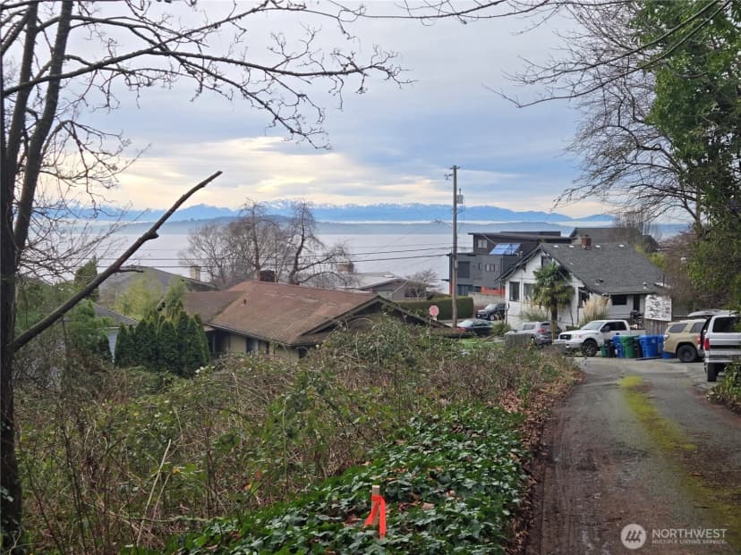 Property photo for 5205 Sw Canada Street, Seattle photo 12