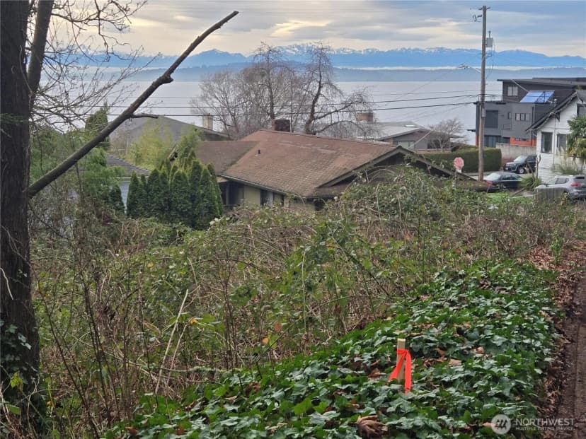 Property photo for 5205 Sw Canada Street, Seattle photo 13
