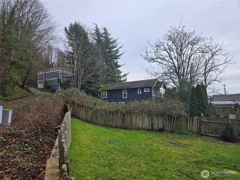 Property photo for 5205 Sw Canada Street, Seattle photo 5