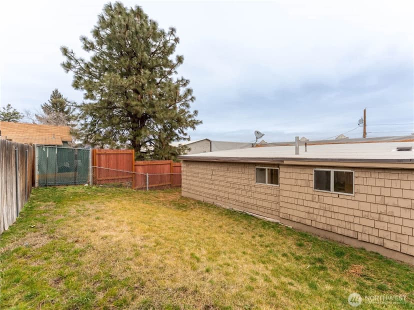 Property photo for 616 S Chelan Avenue, Wenatchee photo 35