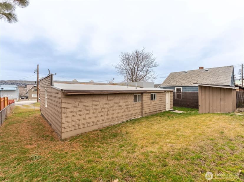 Property photo for 616 S Chelan Avenue, Wenatchee photo 34
