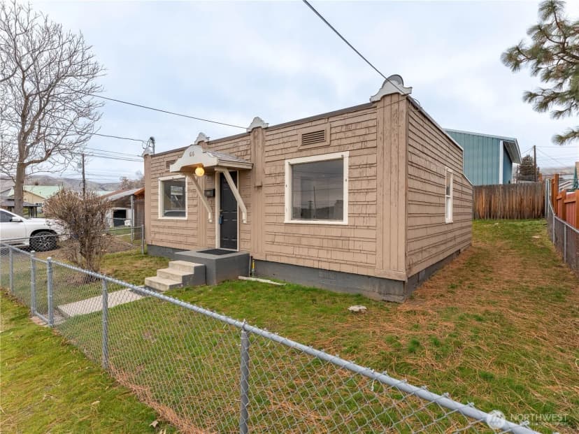 Property photo for 616 S Chelan Avenue, Wenatchee photo 32