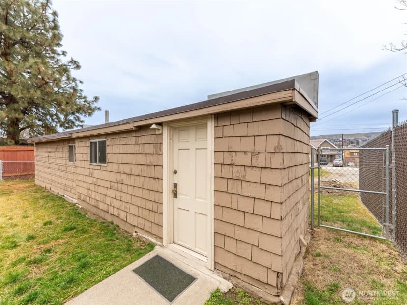 Property photo for 616 S Chelan Avenue, Wenatchee photo 37