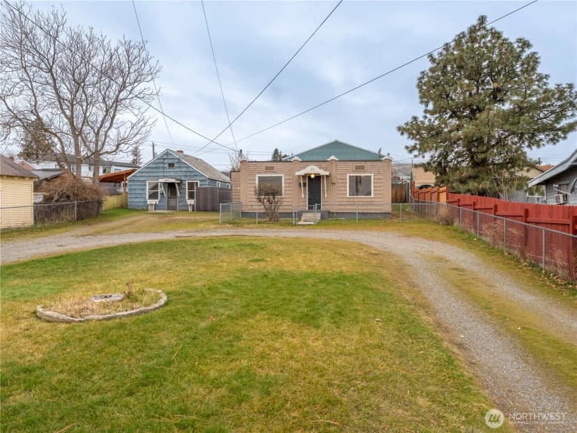 Property photo for 616 S Chelan Avenue, Wenatchee photo 30