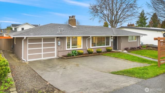 Property photo for 407 3rd Avenue N, Edmonds