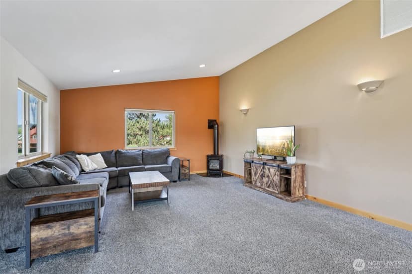 Property photo for 18527 Hazel Street, Leavenworth photo 7