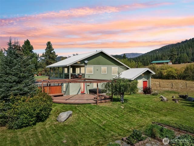 Property photo for 18527 Hazel Street, Leavenworth photo 2