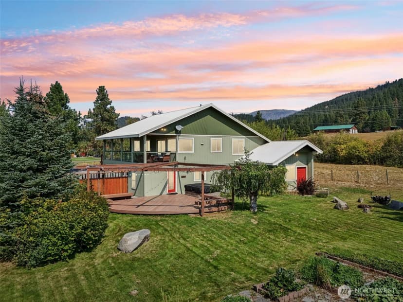 Property photo for 18527 Hazel Street, Leavenworth photo 2