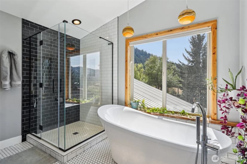 Property photo for 18527 Hazel Street, Leavenworth photo 5