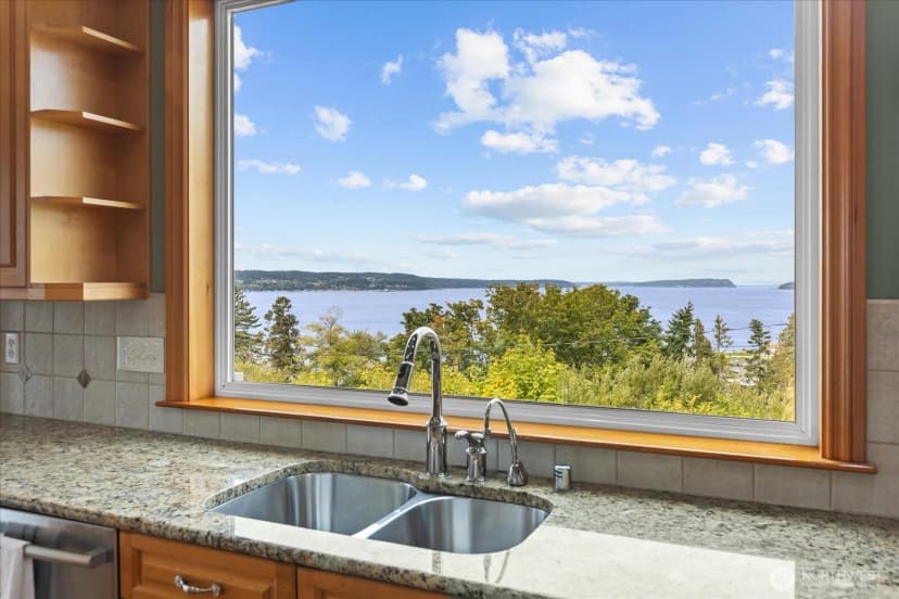 Property photo for 603 Washington Avenue, Mukilteo photo 7