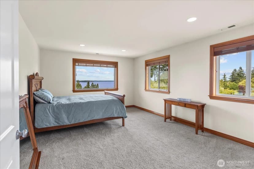 Property photo for 603 Washington Avenue, Mukilteo photo 23