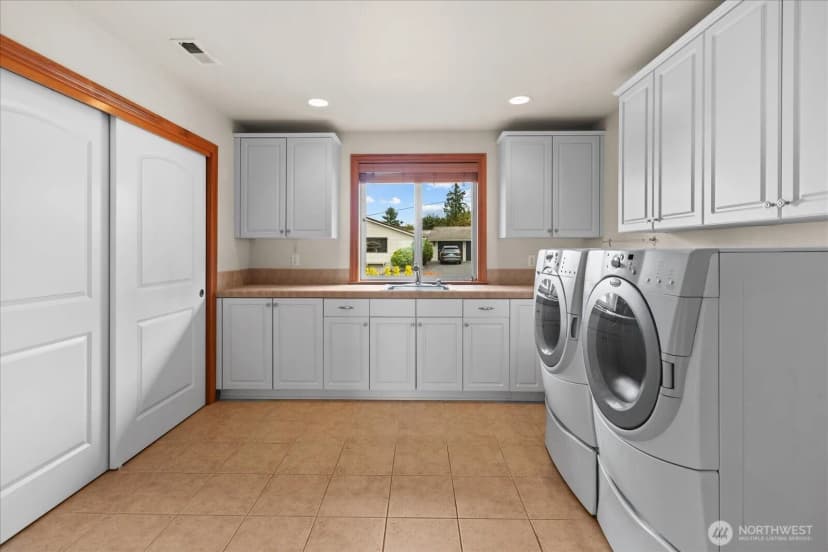 Property photo for 603 Washington Avenue, Mukilteo photo 19