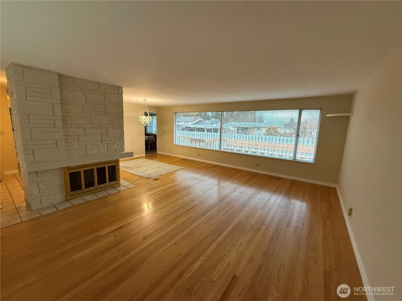 Property photo for 221 W Forest Avenue, Port Angeles photo 4