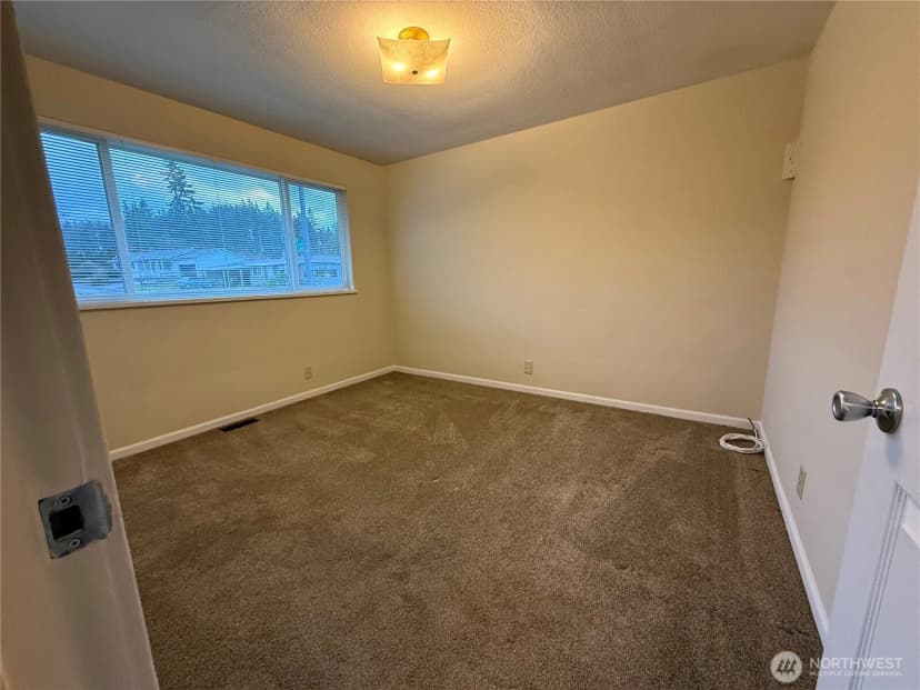 Property photo for 221 W Forest Avenue, Port Angeles photo 9