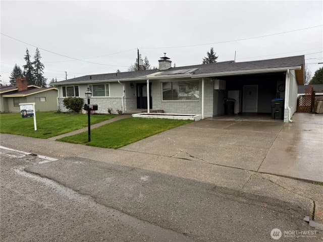 Property photo for 221 W Forest Avenue, Port Angeles photo 2