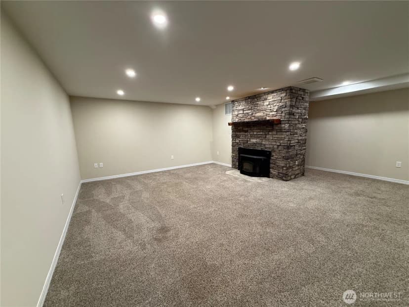 Property photo for 221 W Forest Avenue, Port Angeles photo 18