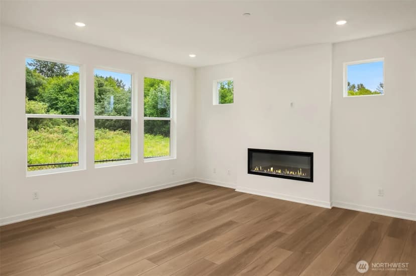 Property photo for 16003 26th Drive Ne, Marysville photo 11
