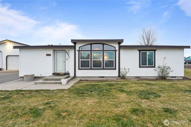 Property photo for 2211 W Sielaff Lane W, Othello