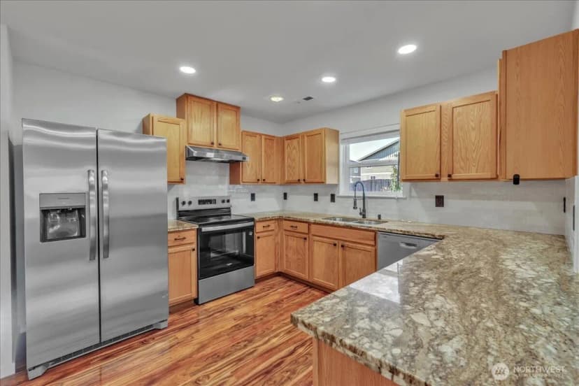 Property photo for 414 Easy Street Se, Rainier photo 27