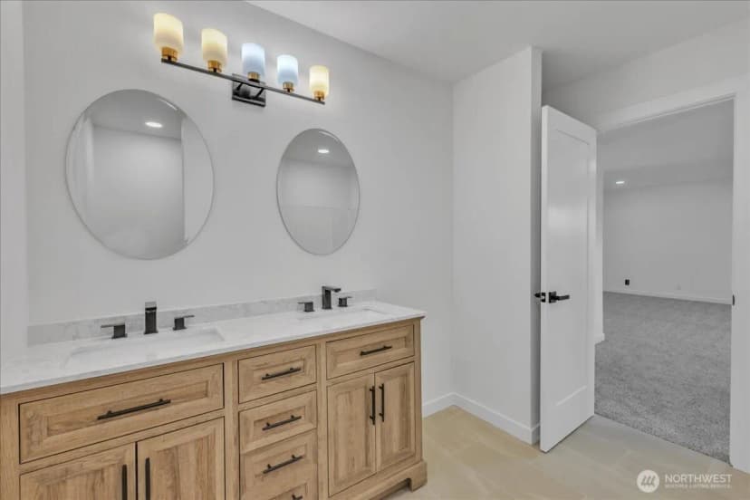 Property photo for 414 Easy Street Se, Rainier photo 8