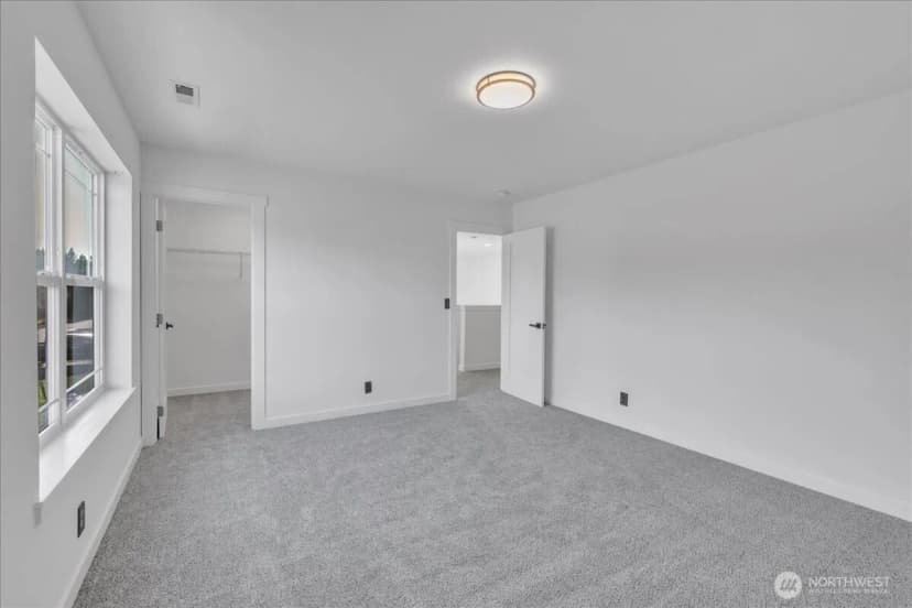 Property photo for 414 Easy Street Se, Rainier photo 12