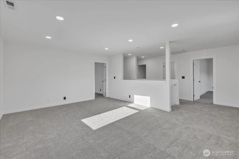 Property photo for 414 Easy Street Se, Rainier photo 25